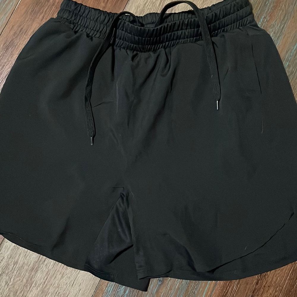Athletic shorts